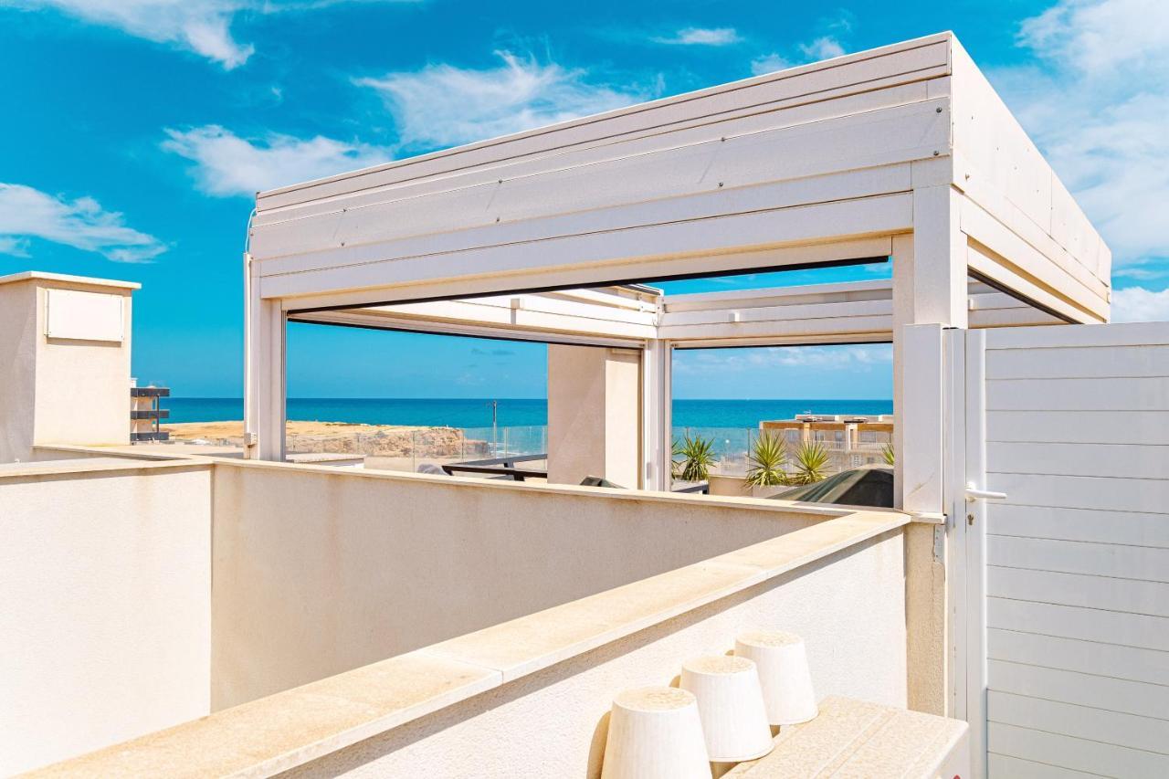 Beach And Рool Torrevieja Extérieur photo