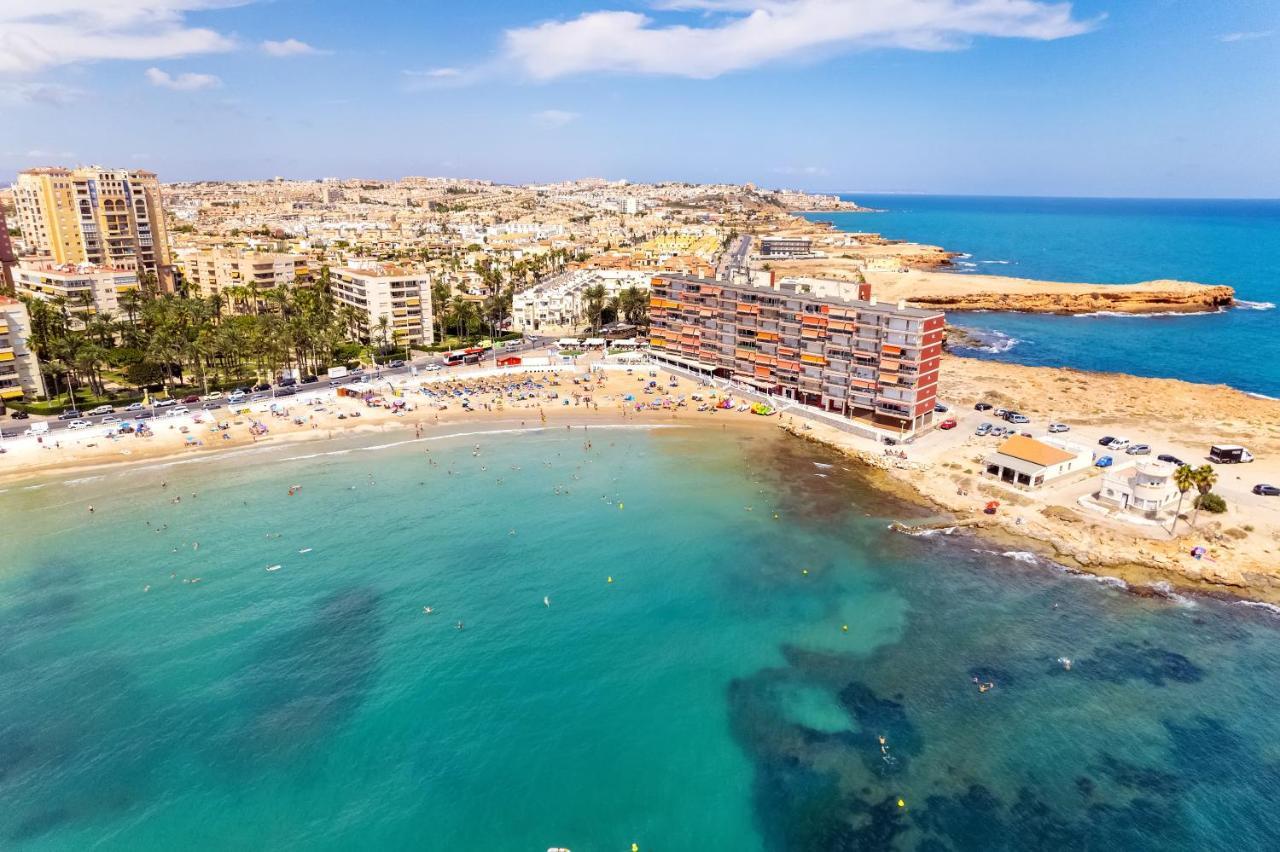 Beach And Рool Torrevieja Extérieur photo