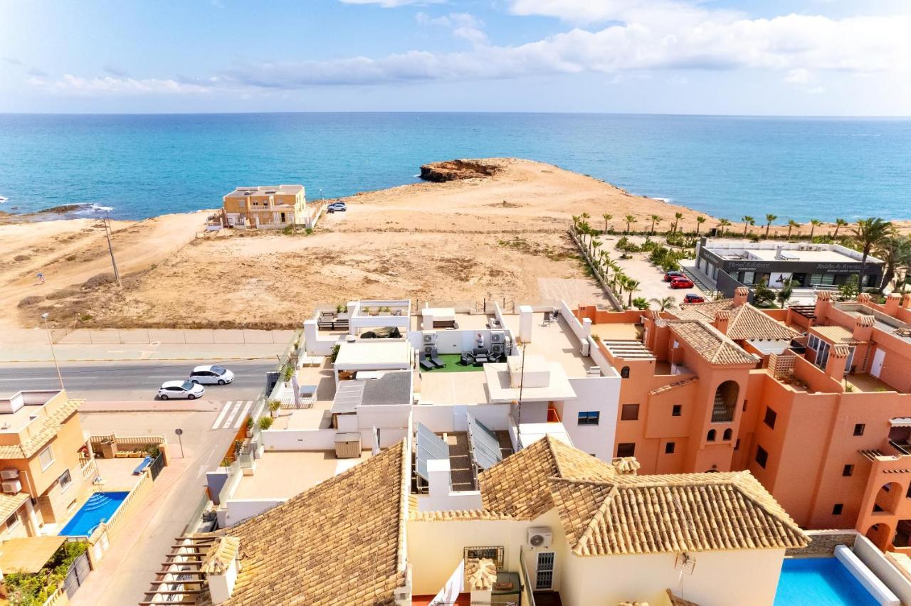 Beach And Рool Torrevieja Extérieur photo